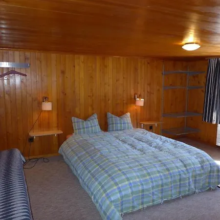 Sleeps 12 Wifi